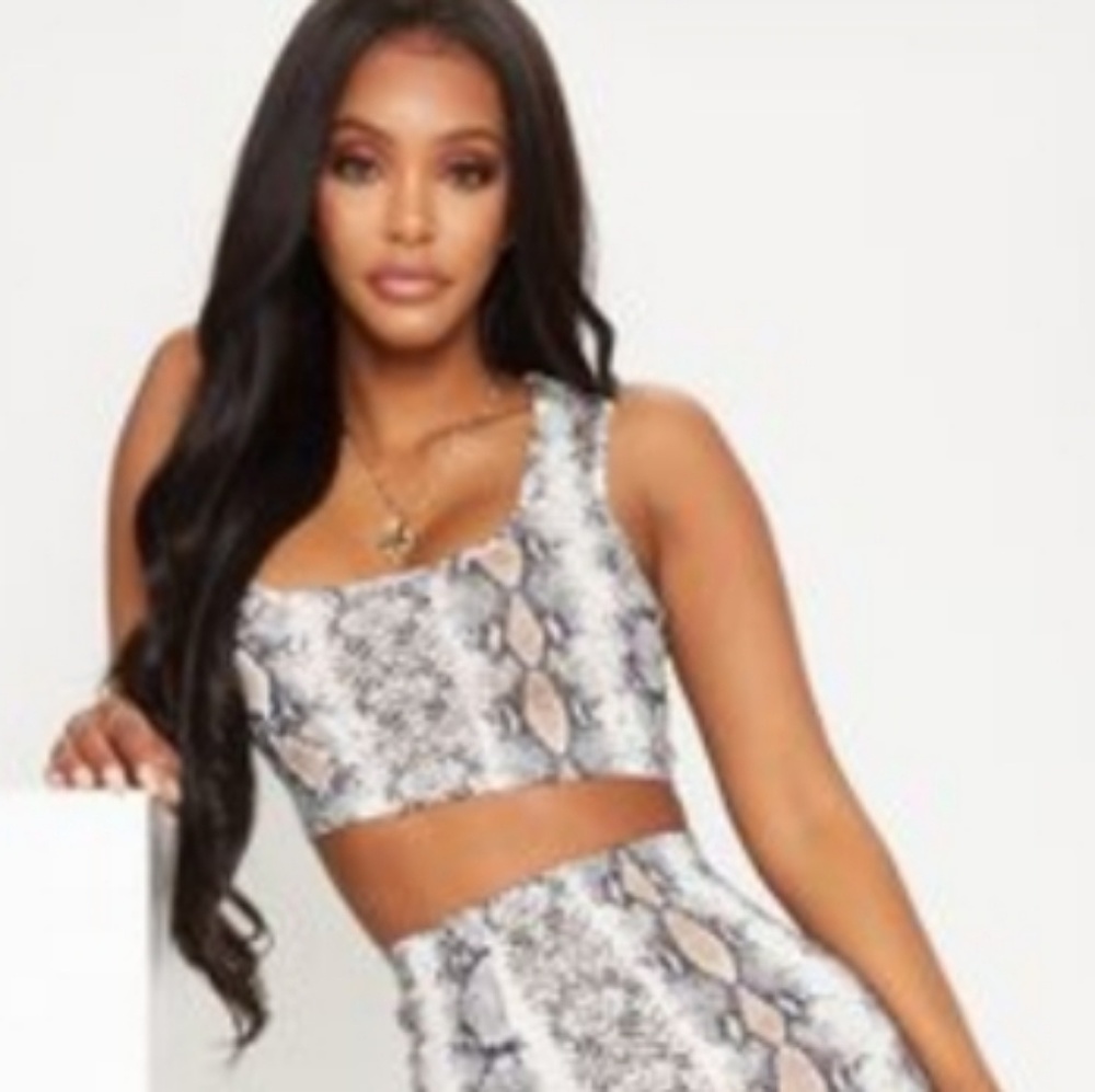 Crop top - Picture 2 of 3